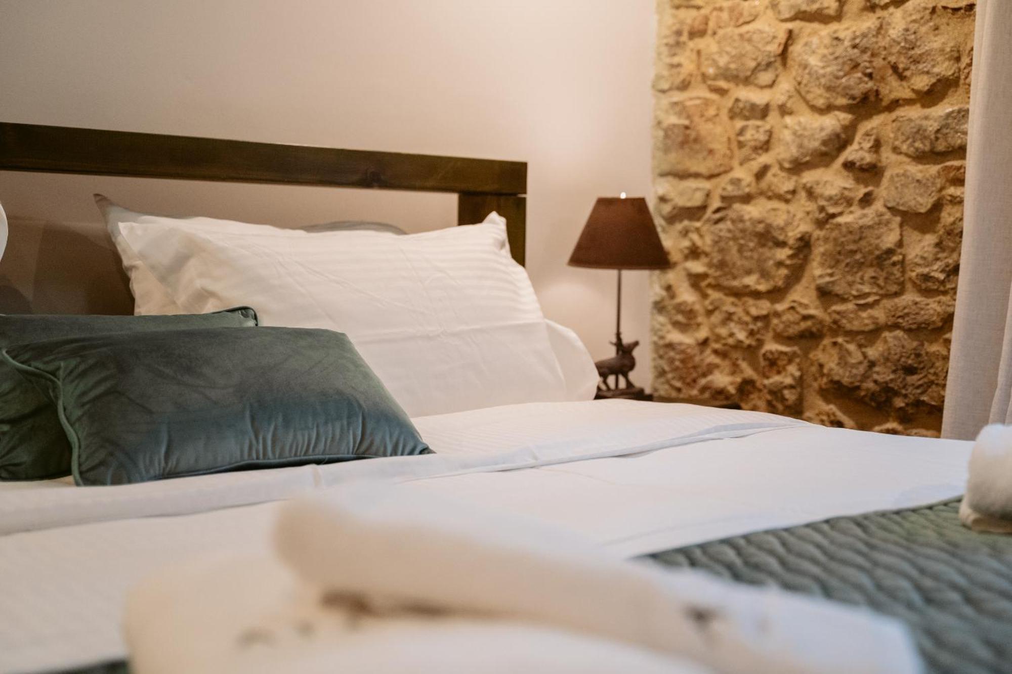 Afanos Guesthouse Arachova Bagian luar foto