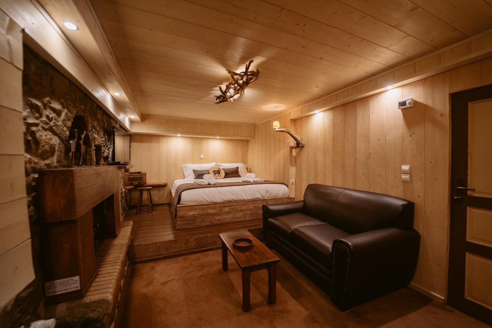 Afanos Guesthouse Arachova Ruang foto