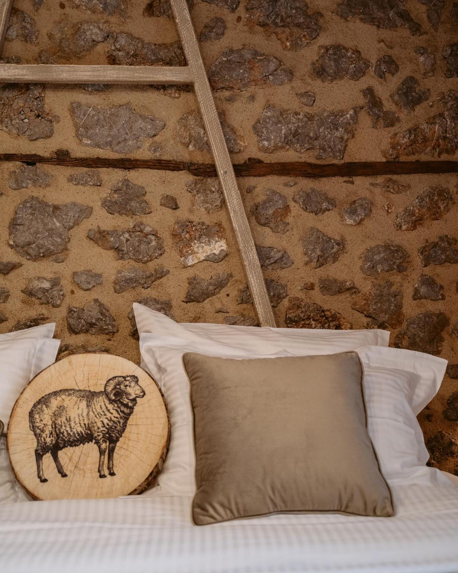 Afanos Guesthouse Arachova Bagian luar foto