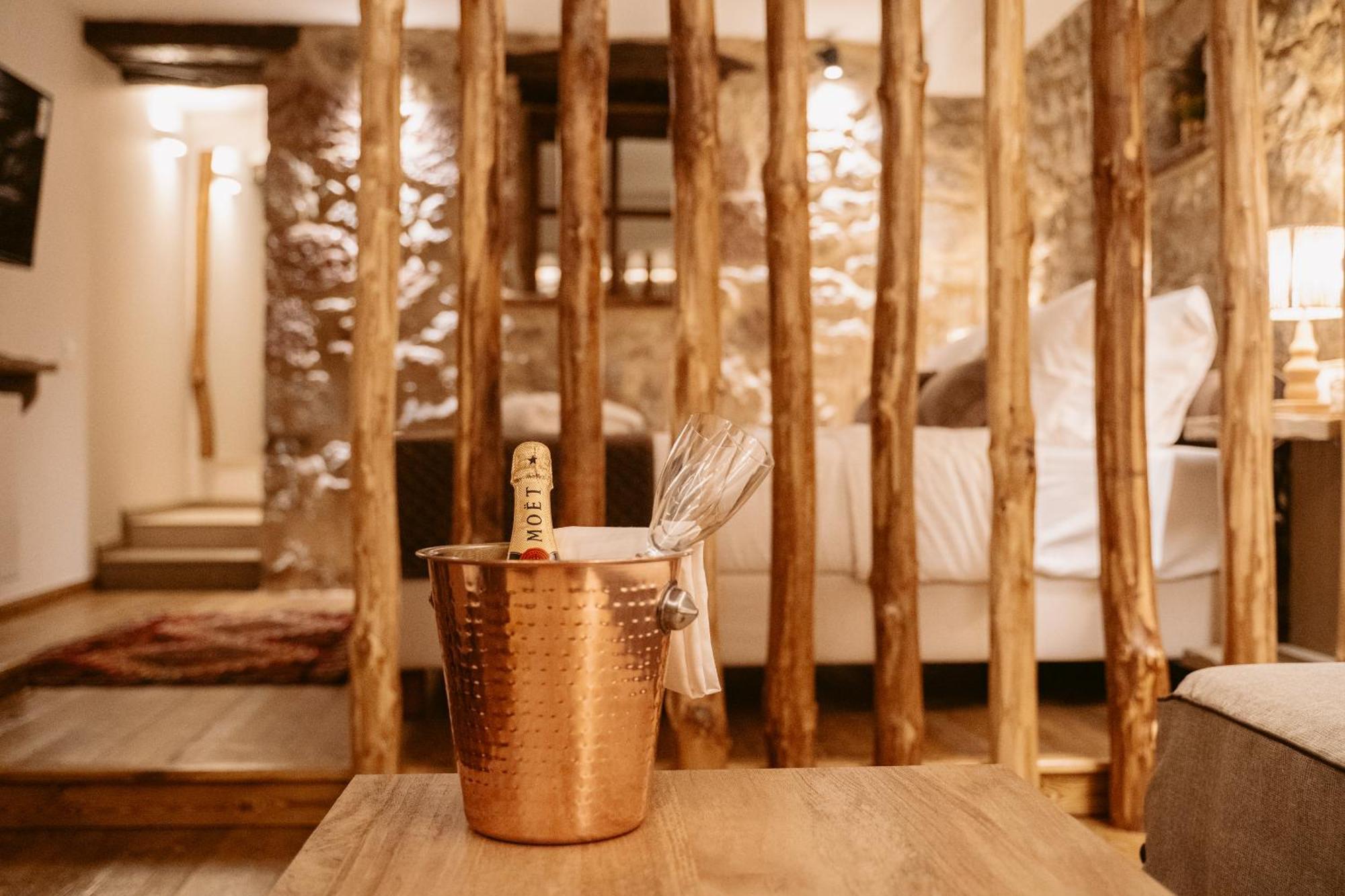 Afanos Guesthouse Arachova Ruang foto